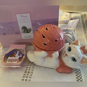 Disney Marie Wax Warmer - Pink and White